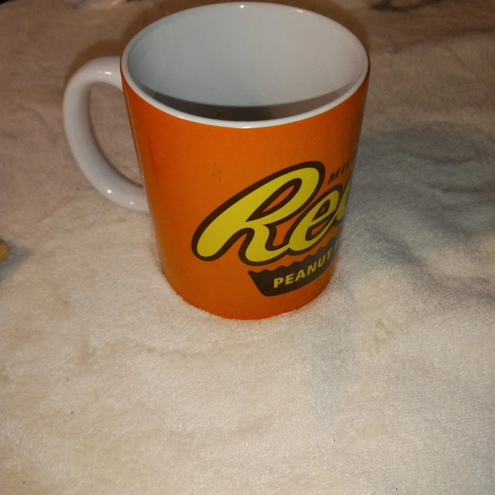 Reese's Peanut Butter Cup Coffee Mug Coffee Cup 2013 Billco International